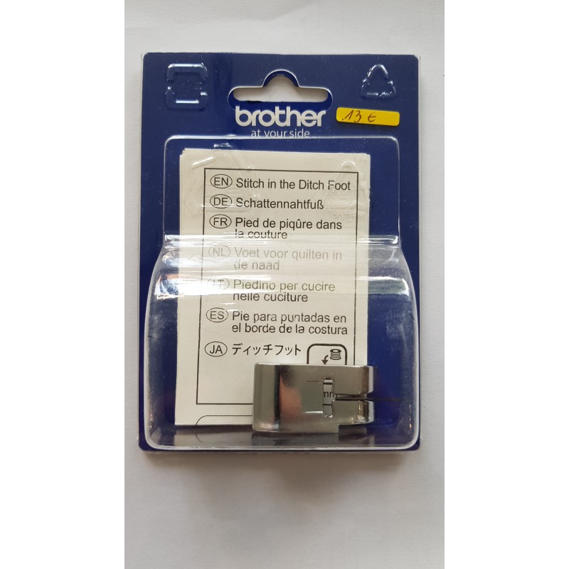 Brother pied de piqûre dans la couture